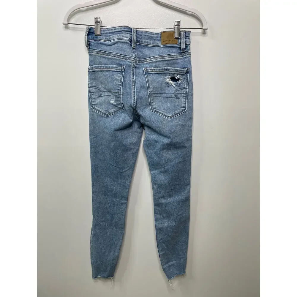 American Eagle Next Level Stretch Distressed Super‎ High Rise Jegging 2 Short